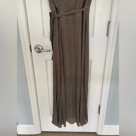 Mod Ref Brown gingham wrap dress size medium - Picture 8 of 16